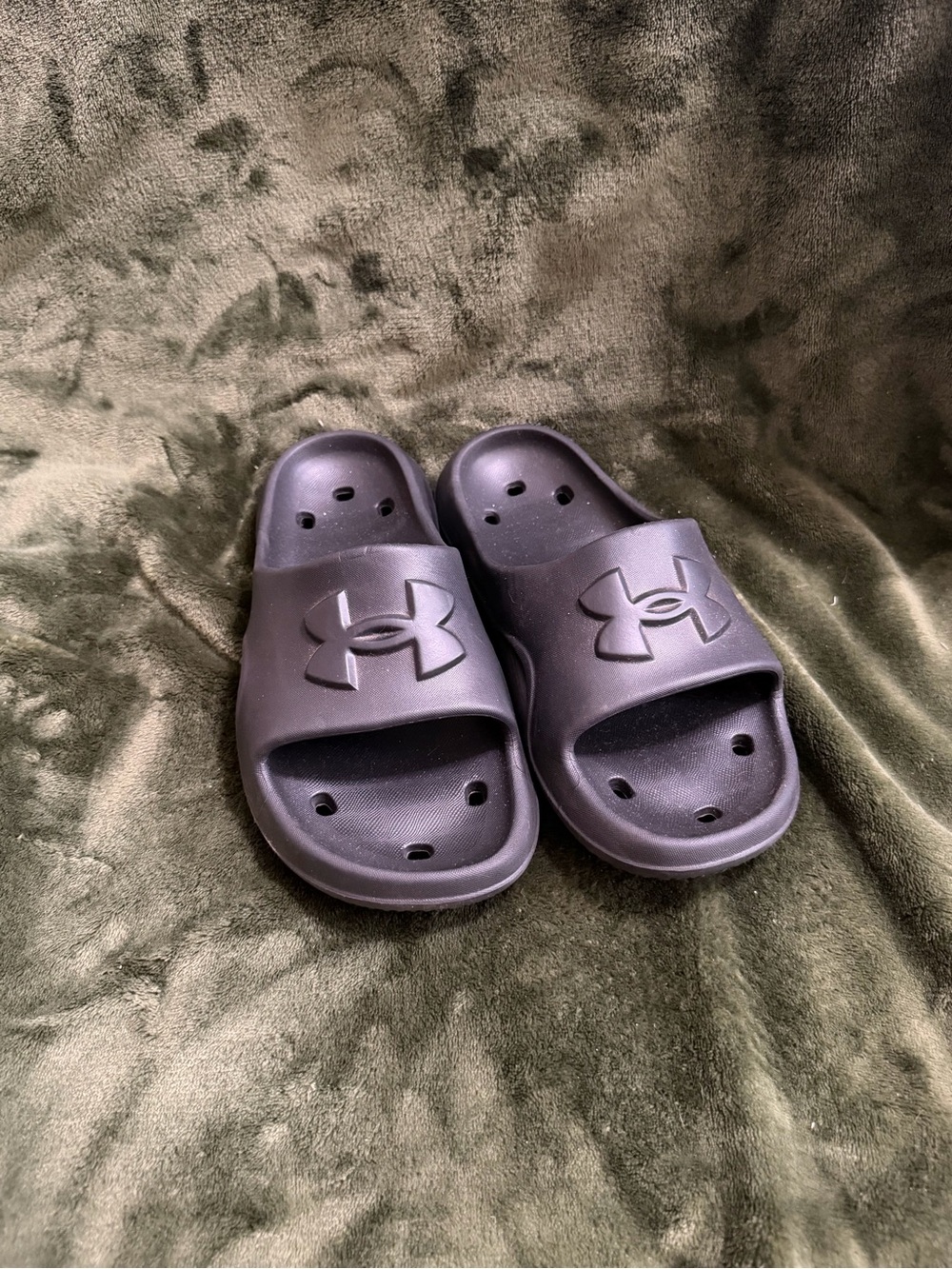 Under Armour Kids Black Slip-On Slide Sandals